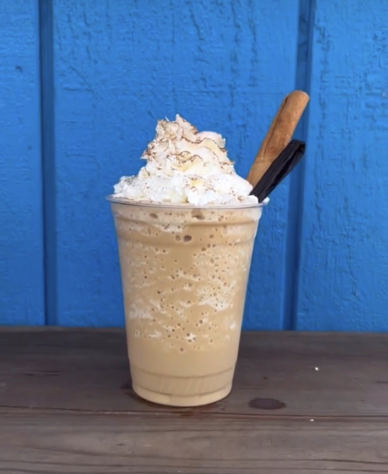 Cinnamon frappe with whipped cream
